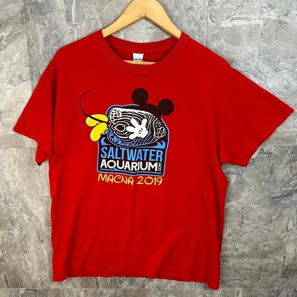 Disney‎ Saltwater Aquarium graphic tee  Men's Size Large Vintage #DisneyInspired